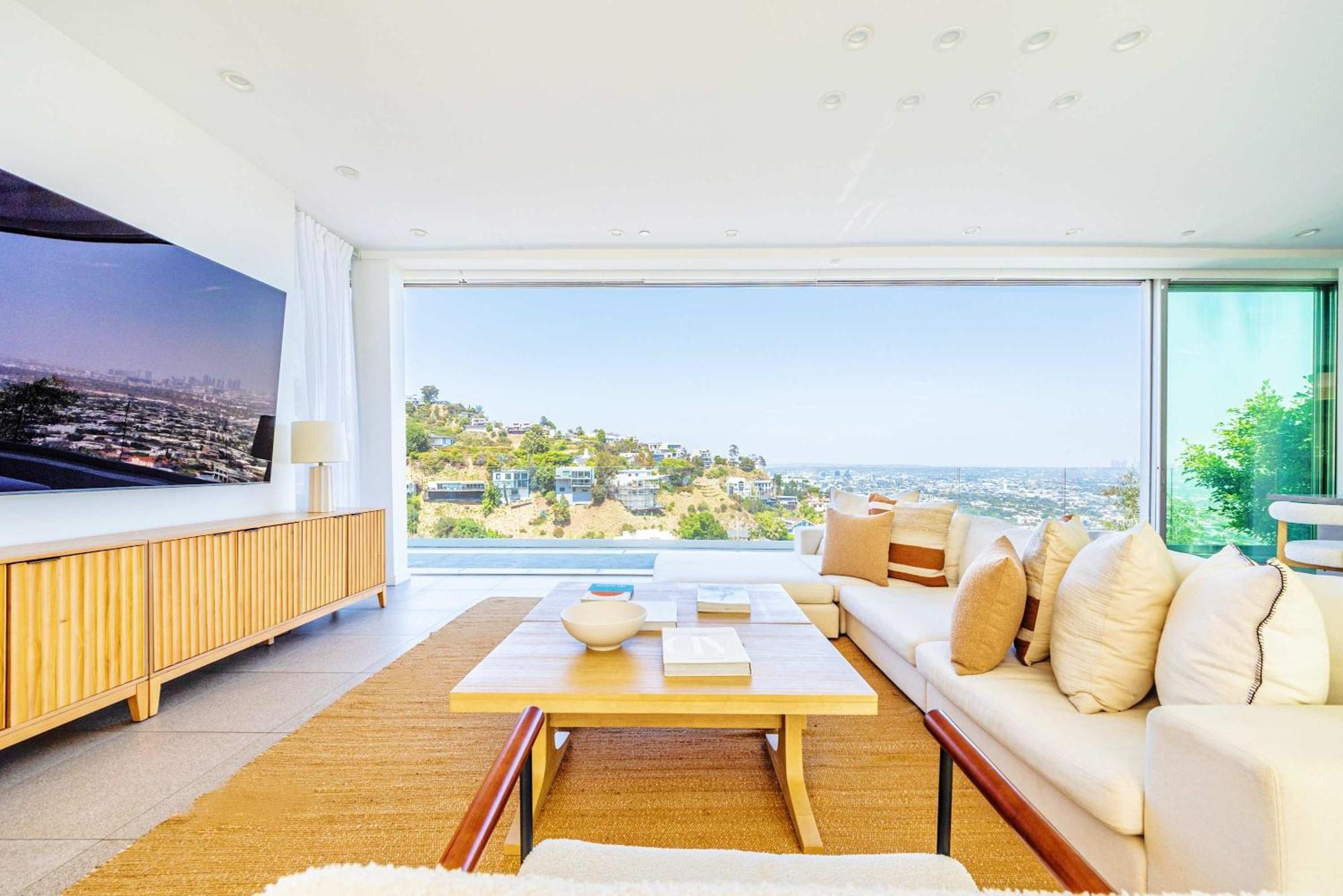 Hill 4bvilla W Infinity Pool Views